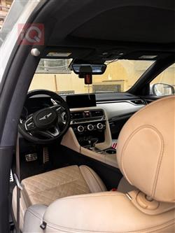 جنسس G70